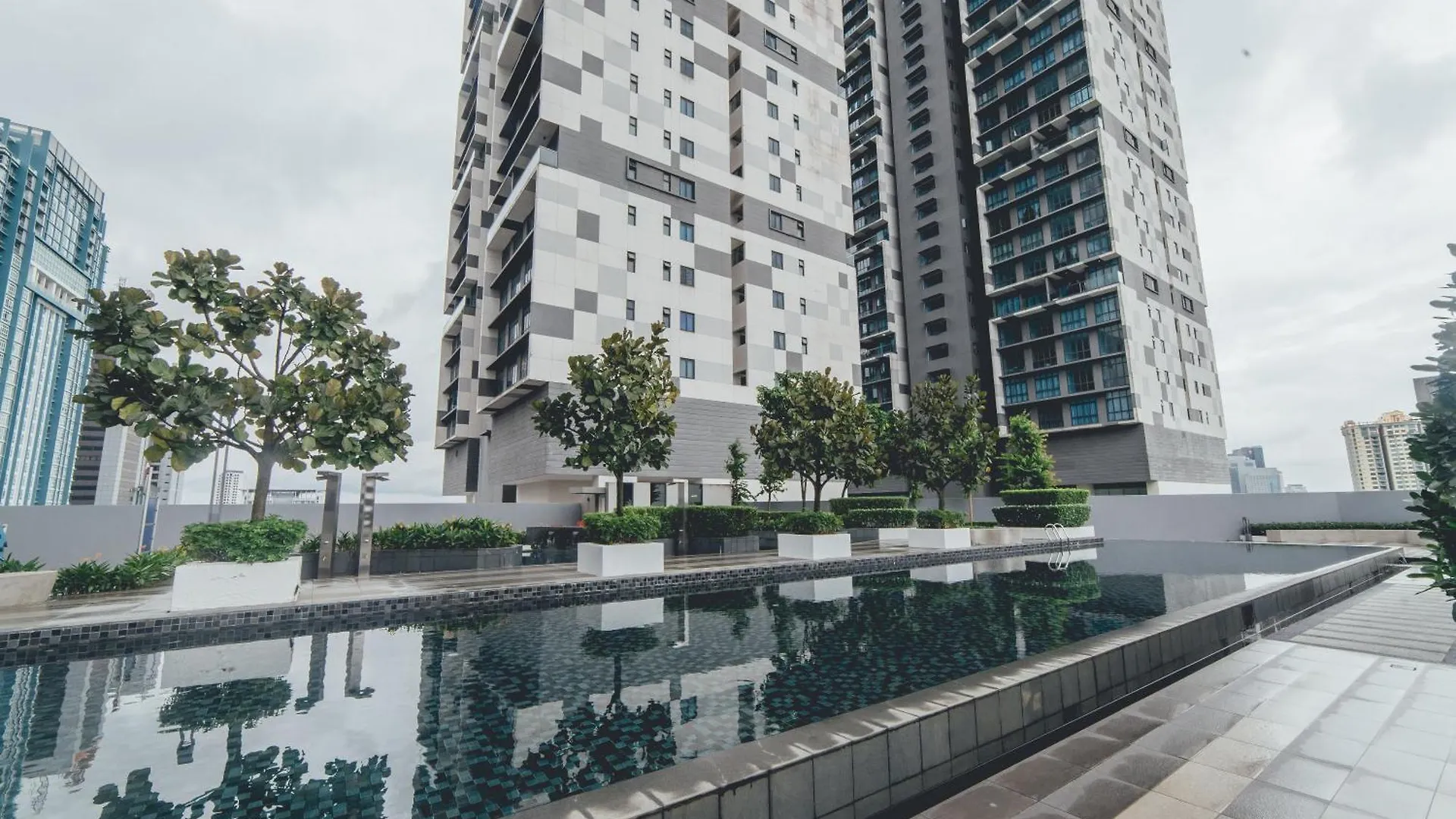 Sky88 De Next 2Br4Pax Near Ciq Ksl Midvalley By Our Stay Johor Bahru
