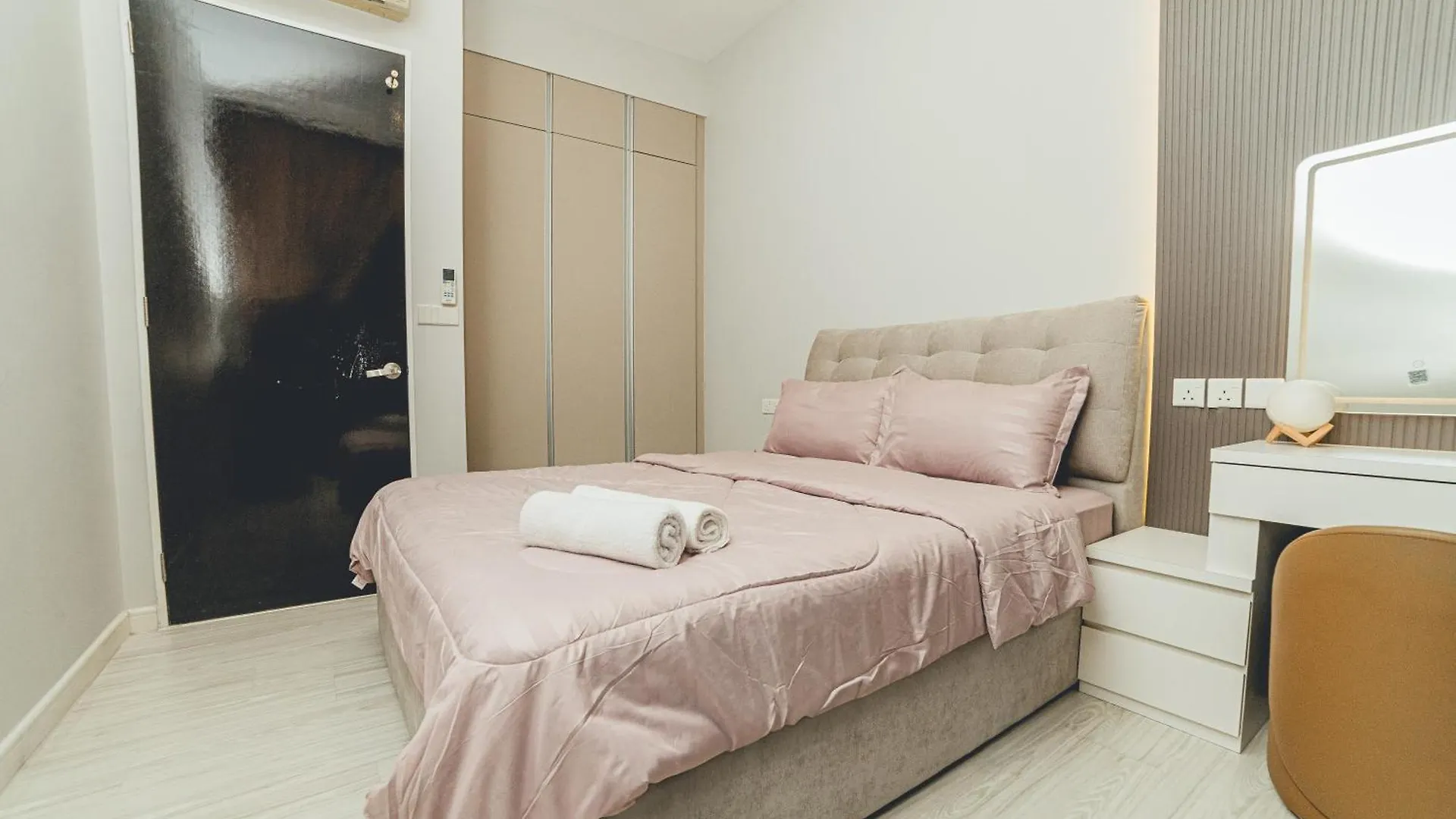 Sky88 De Next 2Br4Pax Near Ciq Ksl Midvalley By Our Stay Johor Bahru Appartement